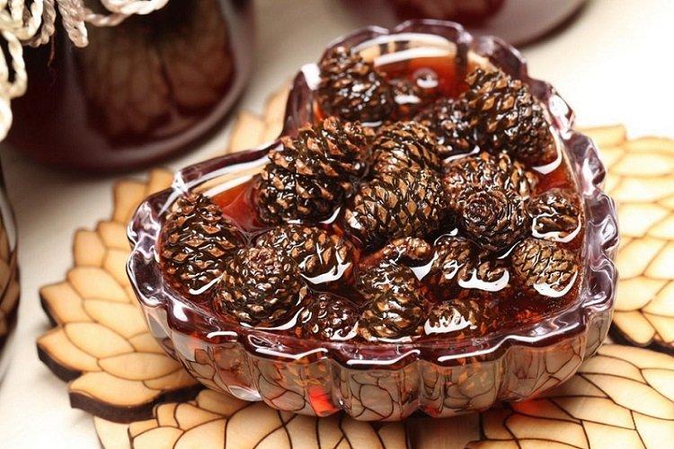 Pine Cone Jam with Gelatin