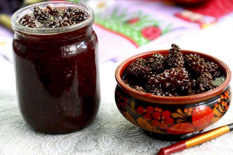 Pine Cone Jam in a Multicooker