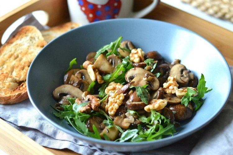Beef, Arugula, and Mushroom Salad