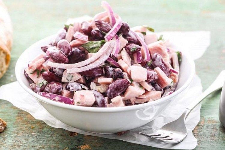Red Bean, Ham, and Onion Salad