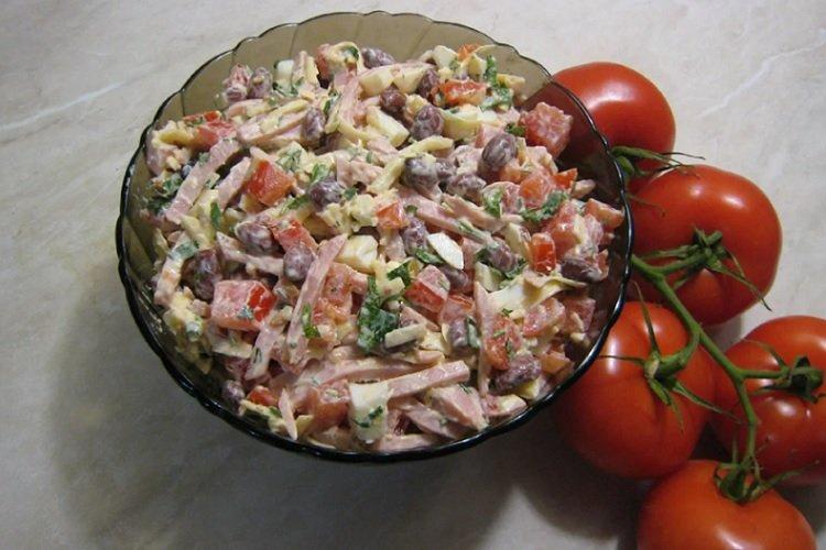 Red Bean, Sausage, and Tomato Salad