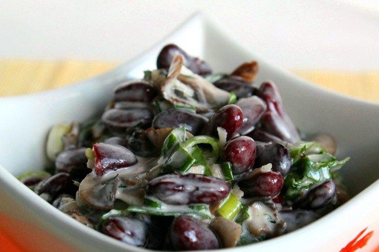 Marinated Mushroom and Red Bean Salad