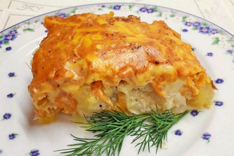 Alaska-Seelachsfilet unter Senf-Mayonnaise-Sauce