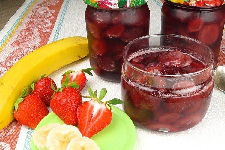 Erdbeermarmelade mit Banane