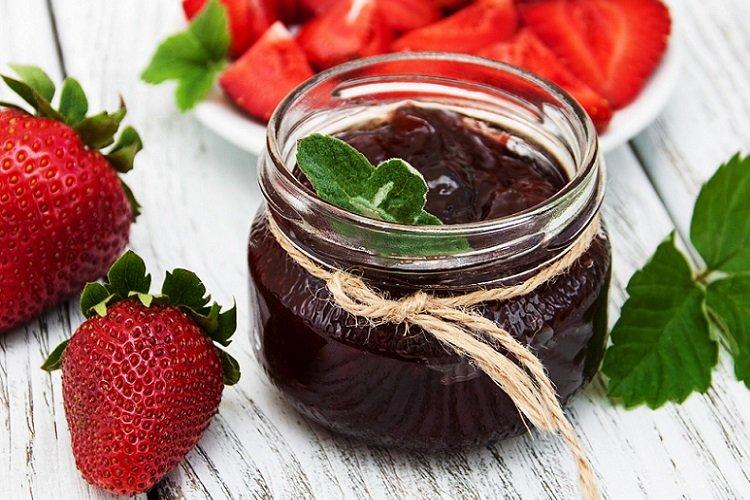 Erdbeermarmelade mit Vanille