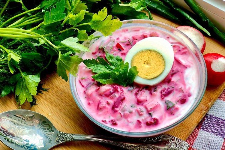 Cold Beetroot Soup with Yogurt