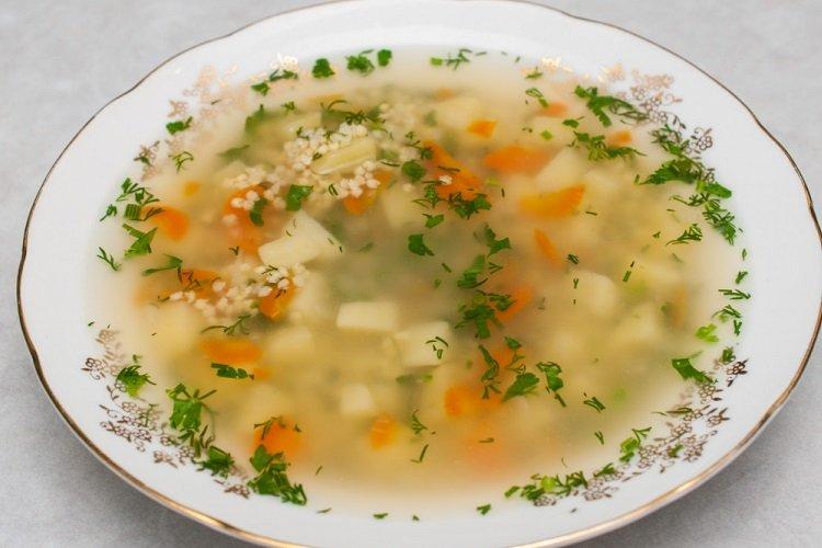 Lachssuppe mit Hirse