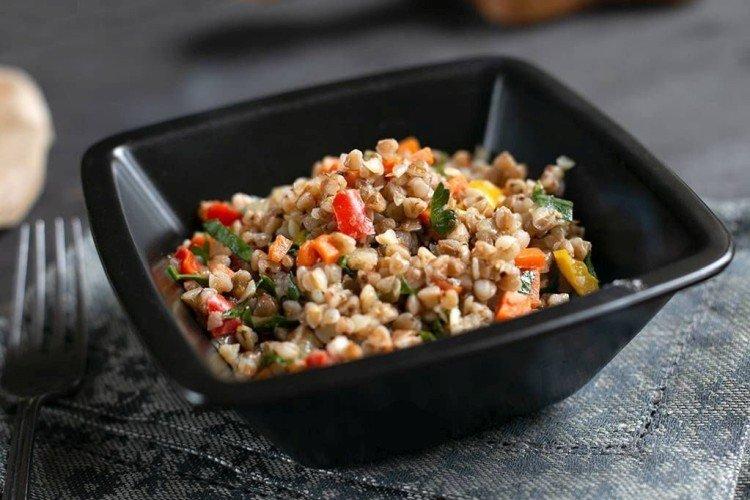 Gachas de trigo sarraceno con verduras
