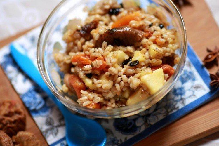 Gachas de cebada perlada con frutos secos