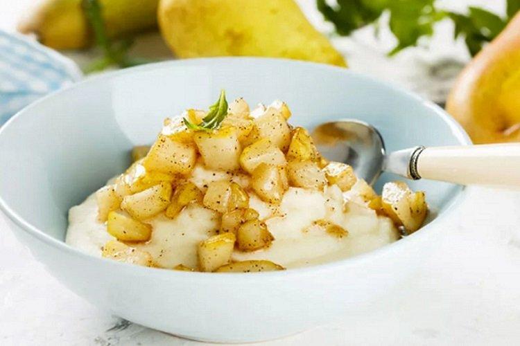 Millet Porridge with Pear and Milk