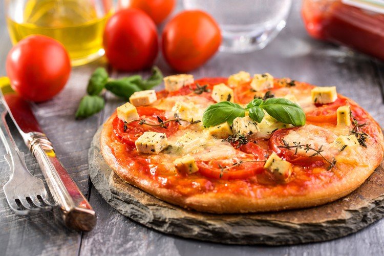 Con champiñones, tomate y tofu