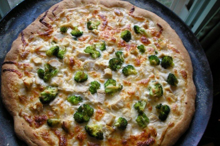 Relleno de pizza con brócoli