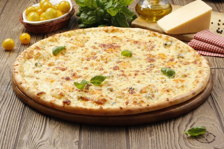 Relleno de pizza «Cuatro quesos»