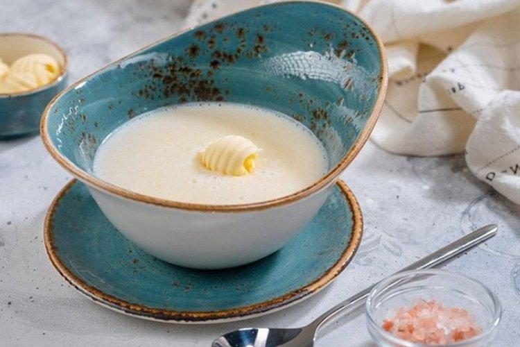 Lump-Free Semolina Porridge with Milk