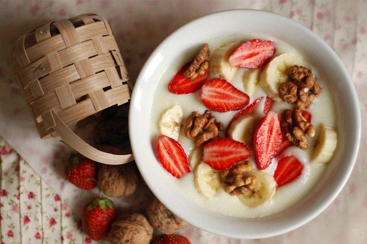 Milk Semolina Porridge with Nuts, Strawberries, and Bananas