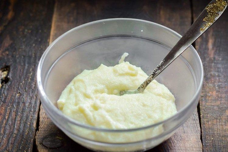 Semolina Porridge with Cottage Cheese and Milk