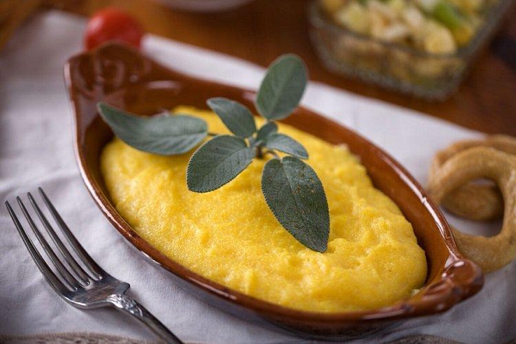 Polenta mit Käse