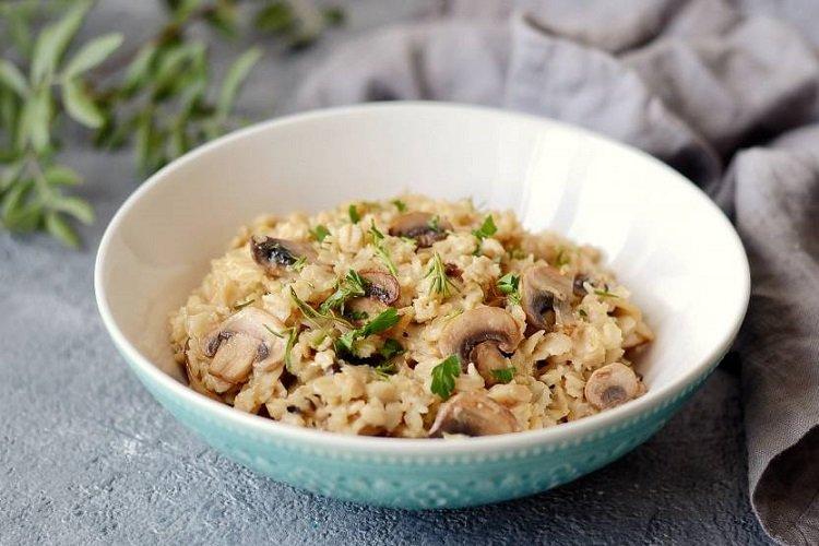 Oatmeal with Mushrooms