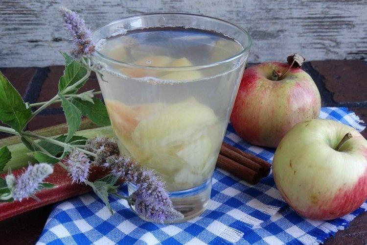 Compota de ruibarbo y manzanas
