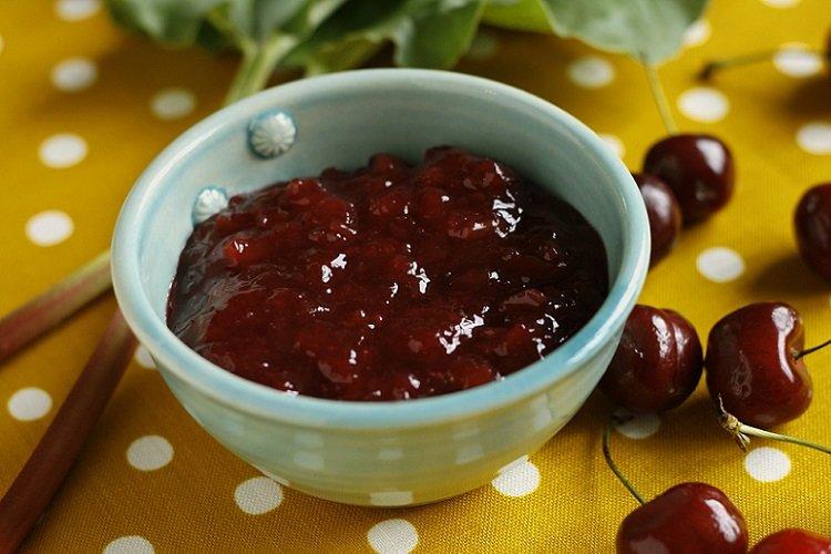 Mermelada de cereza con gelatina