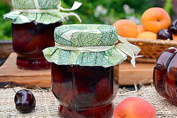 Mermelada de cereza y albaricoque