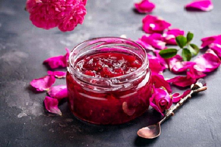 Klassisches Rezept für Rosenblütenmarmelade
