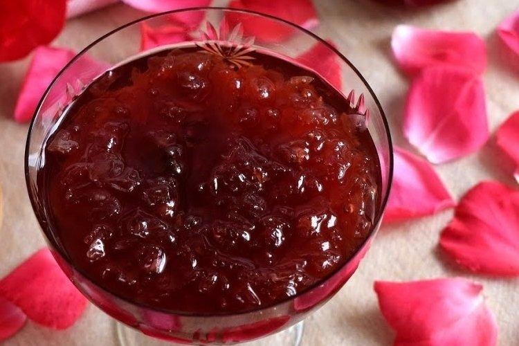Rosenblüten-Minz-Marmelade