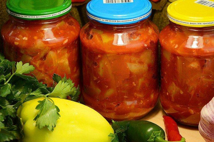 Ensalada de calabacín, tomate y pimiento