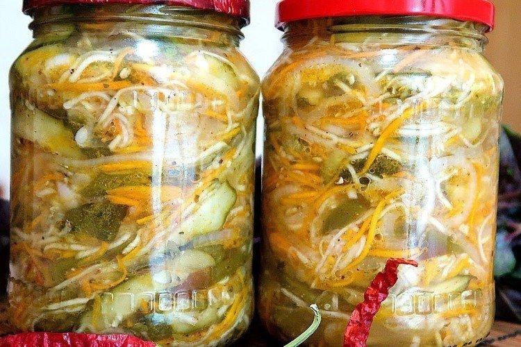 Ensalada de calabacín con pepinos