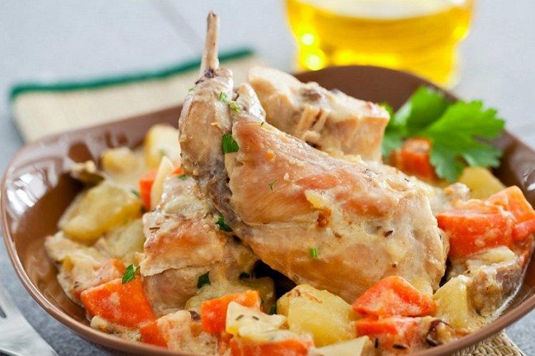 Stewed Potatoes with Rabbit