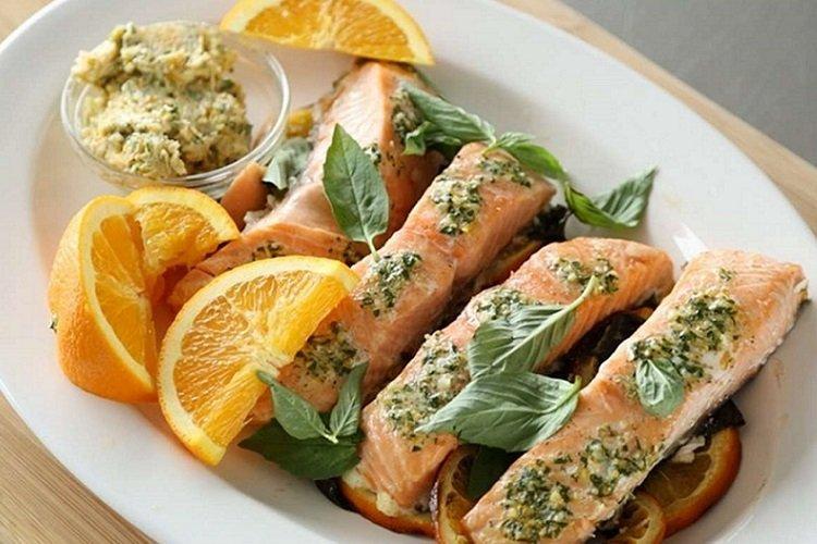 Red Fish Baked with Oranges, Garlic, and Mint