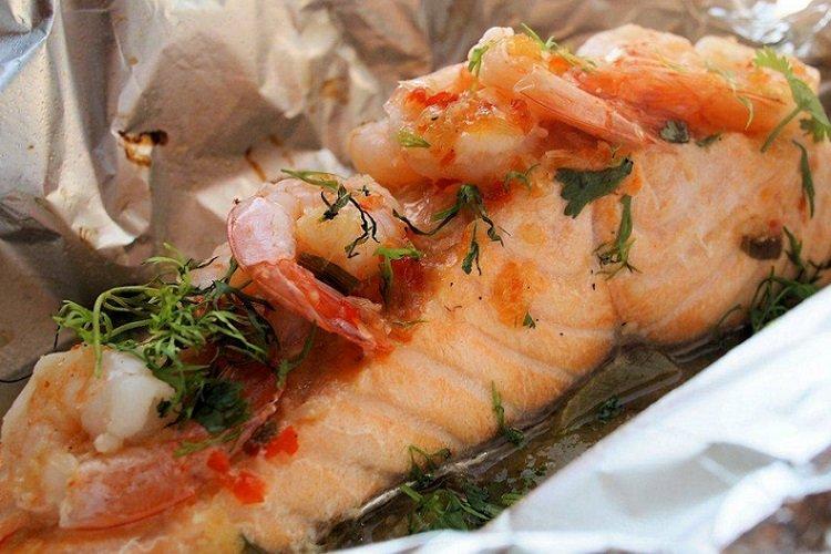 Red Fish with Shrimp in the Oven