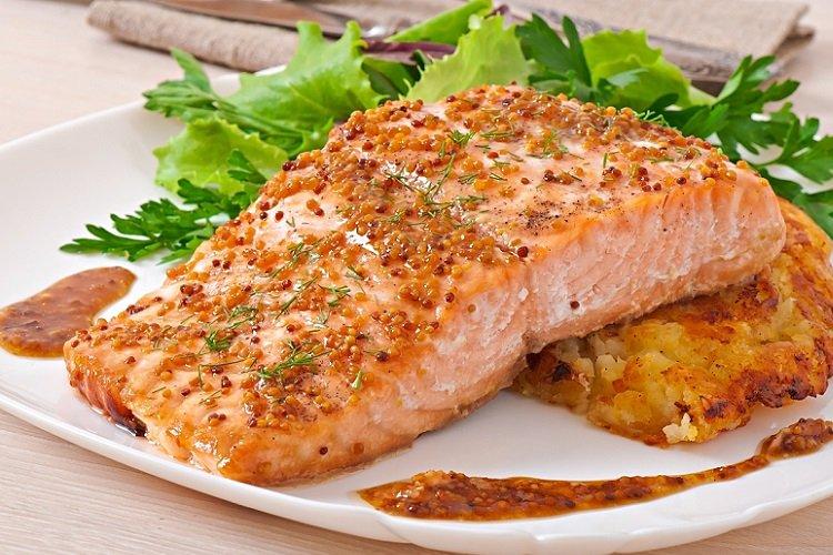 Red Fish with Mustard and Soy Sauce in the Oven