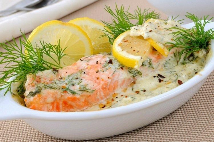 Salmon with Cream in the Oven
