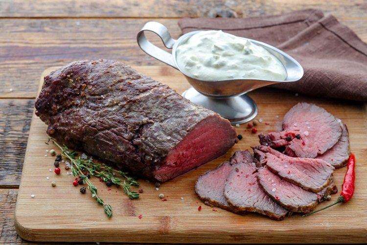 Beef Roast Beef with Aromatic Sauce