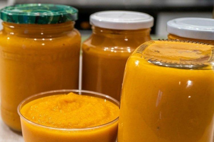 Caviar de calabacín clásico para el invierno