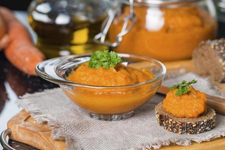 Caviar de calabacín picante para el invierno