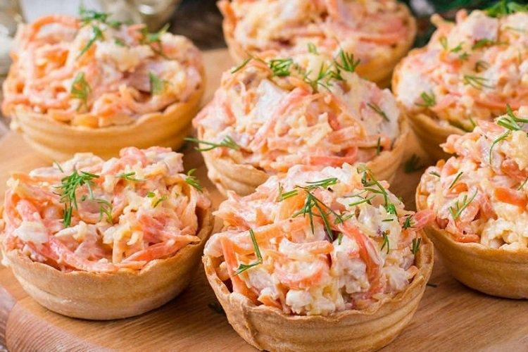 Tartlets with Korean Carrots and Cheese