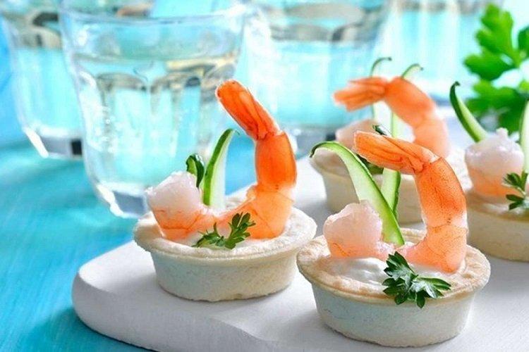 Tartlets with Cheese and Shrimp