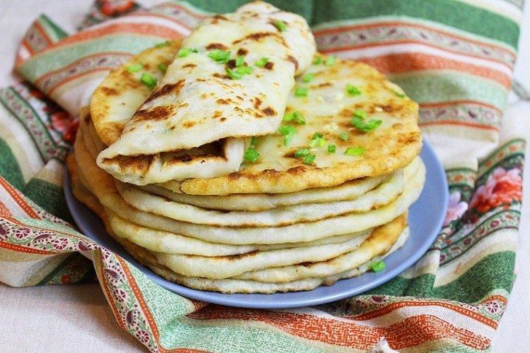 Лепешки с картофелем на сковороде