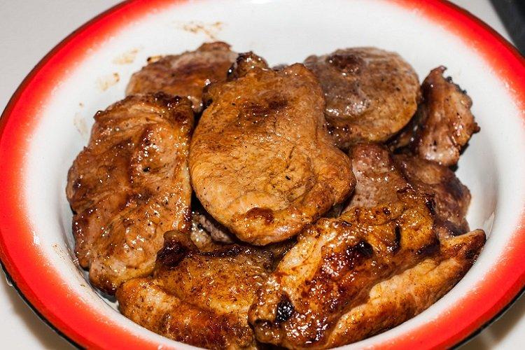 Geschmortes Schweinefleisch mit Quitten