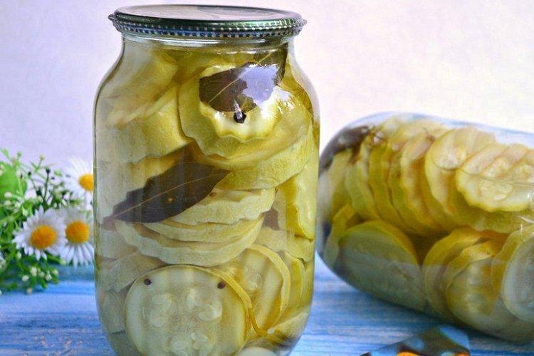 Einfaches Zucchini-Rezept für den Winter