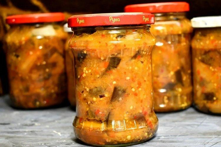 Zucchini mit Auberginen für den Winter