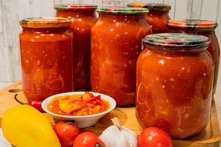 Zucchini-Tomaten-Salat für den Winter