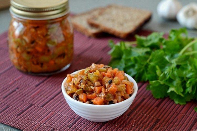 Zucchini-Bohnen-Salat für den Winter