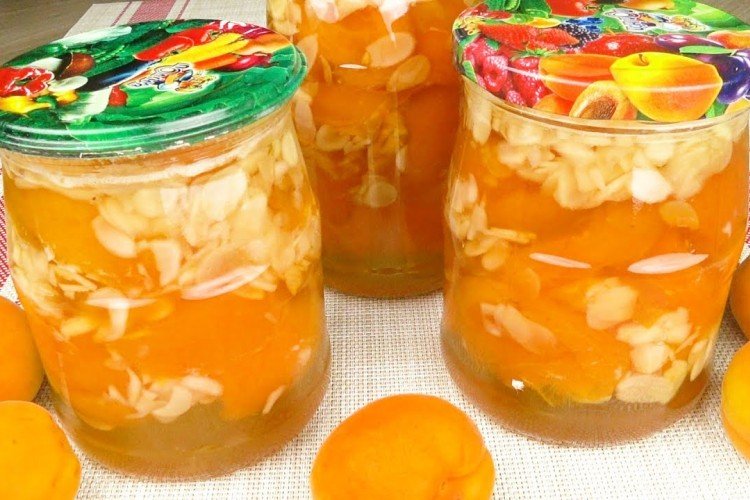 Apricot Jam with Almonds