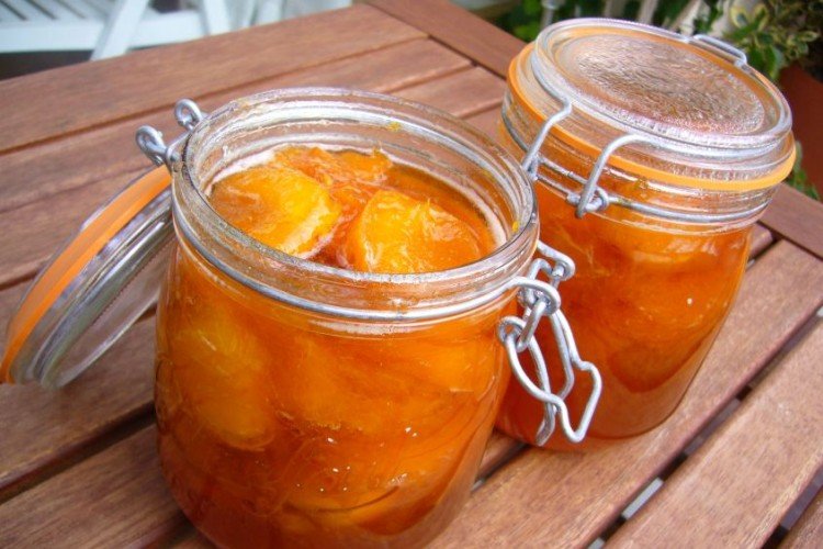 Sliced Apricot Jam