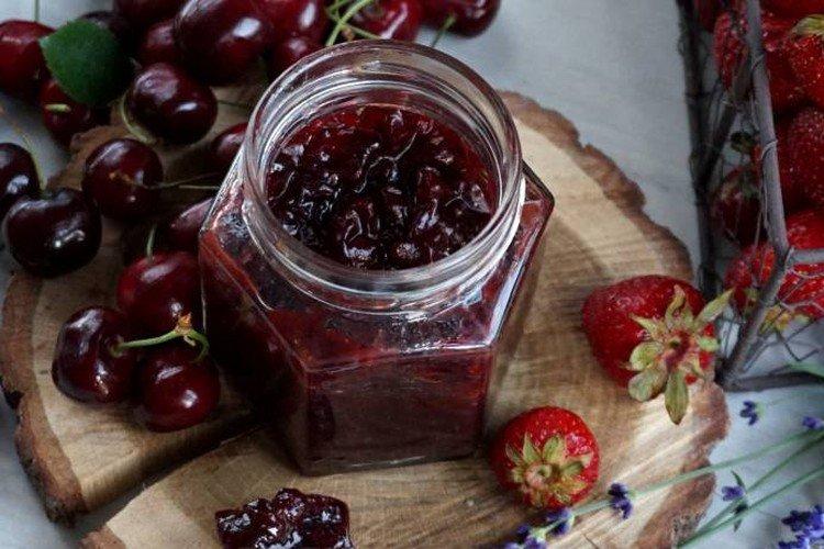 Mermelada de cereza con fresa