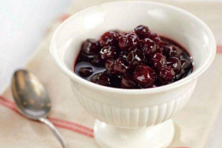 Mermelada de cereza con hueso