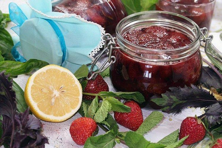 Strawberry Jam with Mint and Lemon